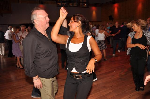 min 2010 09 05 station danse 084